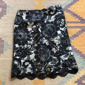 Lace skirt